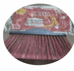 Escoba Mega Económica Ideal
